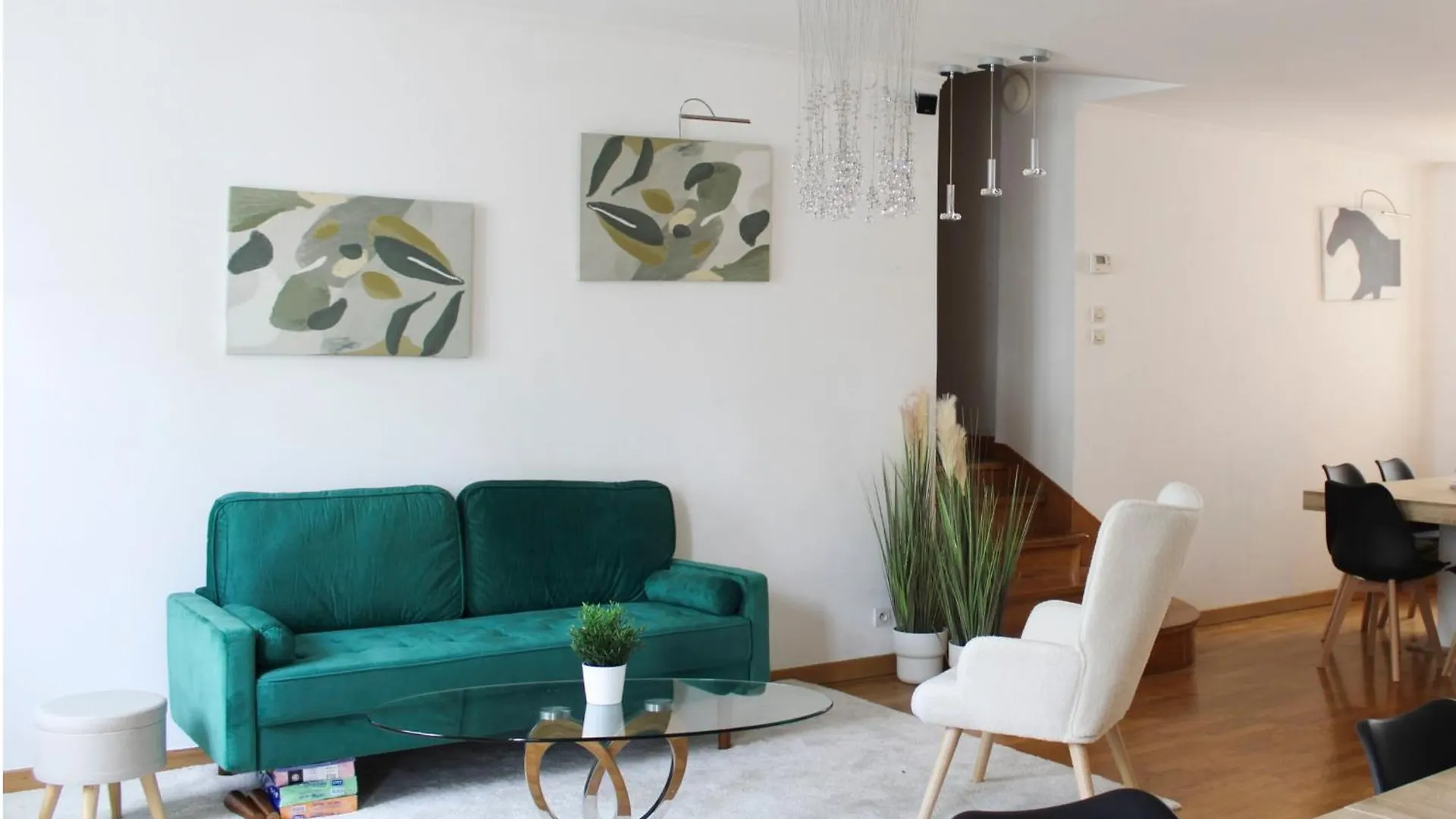 Spacious Duplex In The Heart Of Paris location